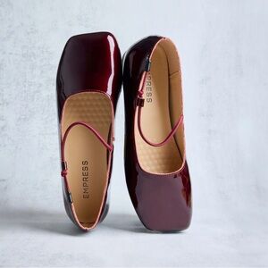 Empress NIB Square Toe Flat Mary Jane Patent Leather  in Wine Size 40 (9 US)